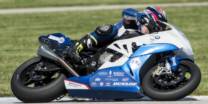 Vierfachsieg für die BMW S1000RR